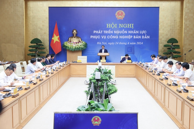 Quang cảnh Hội nghị phát triển nguồn nhân lực phục vụ công nghiệp bán dẫn. img4296-171395531897777723305.jpg