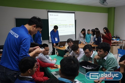 Sinh viên Việt Nam được đánh giá là yếu ngoại ngữ và computer. Ảnh: giaoduc.net.vn Sinh viên Việt Nam được đánh giá là yếu ngoại ngữ và computer. Ảnh: giaoduc.net.vn