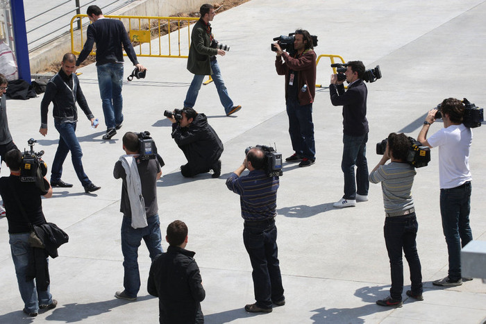 Còn với NHM thì… Còn với NHM thì…