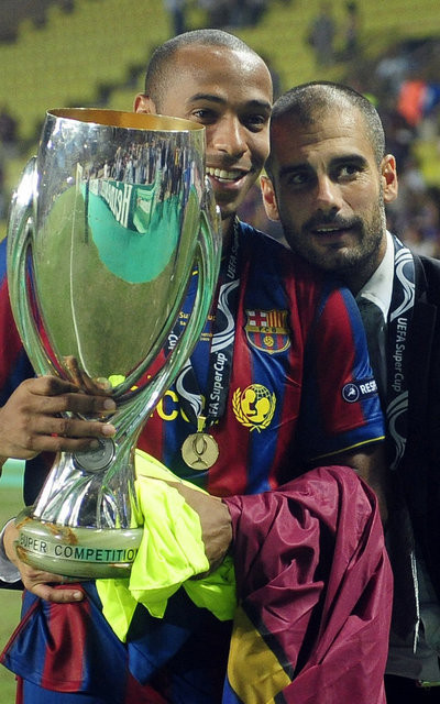 Năm 2009, CLB Barca giành được Siêu Cup châu Âu tại Monaco sau khi họ nhọc nhằn đánh bại CLB Shakhtar Donestk với tỷ số 1-0 (Perdo ghi bàn) sau 120 thi đấu nghẹt thở. Còn đây là hình ảnh đáng nhớ của Thierry Henry và Guardiola năm đó. Năm 2009, CLB Barca giành được Siêu Cup châu Âu tại Monaco sau khi họ nhọc nhằn đánh bại CLB Shakhtar Donestk với tỷ số 1-0 (Perdo ghi bàn) sau 120 thi đấu nghẹt thở. Còn đây là hình ảnh đáng nhớ của Thierry Henry và Guardiola năm đó.