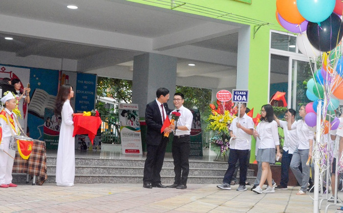 Năm 2018-2019 là năm đầu tiên trường Lê Qúy Đôn triển khai cấp trung học phổ thông Năm 2018-2019 là năm đầu tiên trường Lê Qúy Đôn triển khai cấp trung học phổ thông