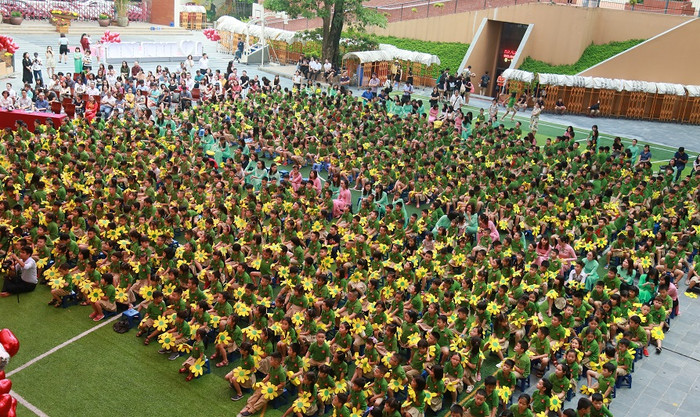 Hình ảnh học trò khối tiểu học của trường Marie Curie (Hà Nội) trong lễ khai giảng năm học mới 2018-2019 Hình ảnh học trò khối tiểu học của trường Marie Curie (Hà Nội) trong lễ khai giảng năm học mới 2018-2019
