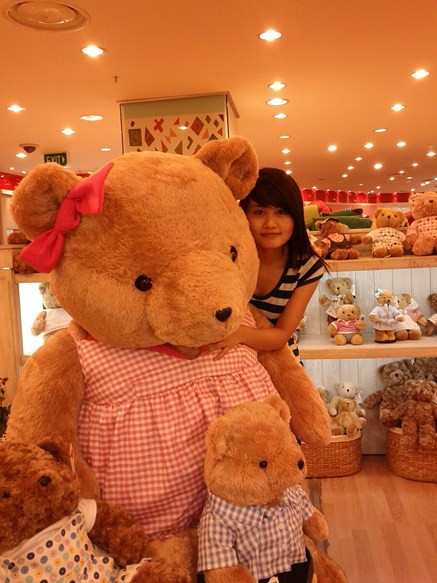 Nguyễn Thị Thu Hoài giành vé vào vòng 2 nhờ tin nhắn SMS. Nguyễn Thị Thu Hoài giành vé vào vòng 2 nhờ tin nhắn SMS.