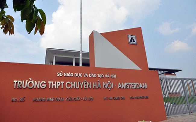 Năm học 2020-2021, Trường Trung học phổ thông chuyên Hà Nội – Amsterdam tuyển sinh vào lớp 6 theo phương thức kết hợp xét tuyển và kiểm tra, đánh giá năng lực. (Ảnh website nhà trường) Năm học 2020-2021, Trường Trung học phổ thông chuyên Hà Nội – Amsterdam tuyển sinh vào lớp 6 theo phương thức kết hợp xét tuyển và kiểm tra, đánh giá năng lực. (Ảnh website nhà trường)