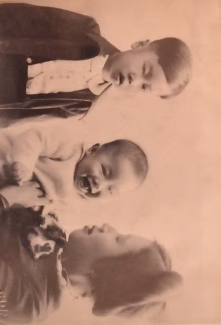 Chuyện về Vua Bảo Đại thoái vị ảnh 3