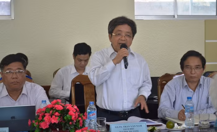 GS.TS Trần Văn Nam, giám đốc Đại học Đà Nẵng nêu kiến nghị Luật phải bổ sung một chương dành riêng về doanh nghiệp trong công tác đào tạo nhân lực. Ảnh: TT