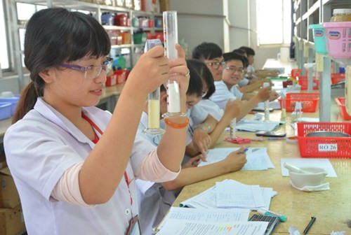 Ngày 19/10, Hiệp hội chính thức gửi công văn kiến nghị sửa đổi và bổ sung một số điều của các luật về giáo dục tới các lãnh đạo cao cấp Đảng và Nhà nước. (Ảnh: Báo Người lao động) Ngày 19/10, Hiệp hội chính thức gửi công văn kiến nghị sửa đổi và bổ sung một số điều của các luật về giáo dục tới các lãnh đạo cao cấp Đảng và Nhà nước. (Ảnh: Báo Người lao động)