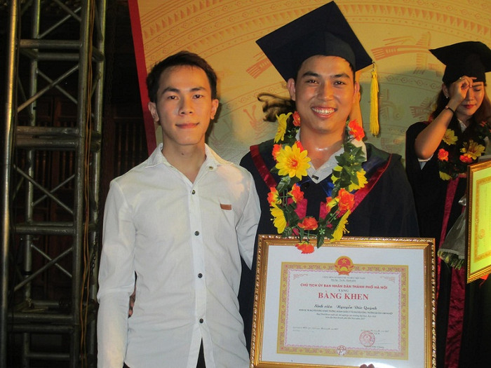 "Tôi từng thấy, cử nhân gần 30 tuổi nhưng bố mẹ vẫn dắt đi xin việc" ảnh 2