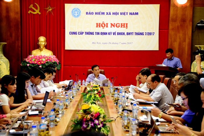 Hội nghị cung cấp thông tin định kỳ về bảo hiểm xã hội, bảo hiểm y tế tháng 7/2017 - ảnh Hoàng Lực. Hội nghị cung cấp thông tin định kỳ về bảo hiểm xã hội, bảo hiểm y tế tháng 7/2017 - ảnh Hoàng Lực.