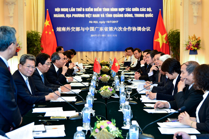 Quang cảnh Hội nghị lần 6 kiểm điểm tình hình hợp tác giữa các bộ, ngành, địa phương Việt Nam và tỉnh Quảng Đông, Trung Quốc - ảnh BNG/ VGP Quang cảnh Hội nghị lần 6 kiểm điểm tình hình hợp tác giữa các bộ, ngành, địa phương Việt Nam và tỉnh Quảng Đông, Trung Quốc - ảnh BNG/ VGP