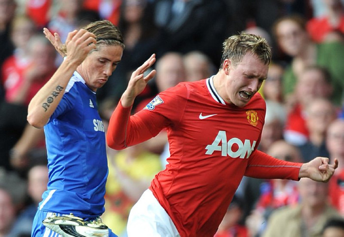 Gia nhập Blackburn từ khi là cậu bé 11 tuổi, Jones đã có những bước tiến bộ rõ rệt và ở tuổi 19, anh là sự lựa chọn hàng đầu cho vị trí trung vệ của CLB. Gia nhập Blackburn từ khi là cậu bé 11 tuổi, Jones đã có những bước tiến bộ rõ rệt và ở tuổi 19, anh là sự lựa chọn hàng đầu cho vị trí trung vệ của CLB.