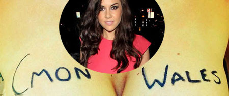 Imogen Thomas và bức ảnh gây sốc trên Twitter. Ảnh: Daily Mail