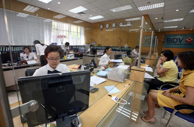 VietinBank và BIDV đang bị Bộ Tài chính đòi chia cổ tức ảnh: Bình Minh/ Thanh Niên VietinBank và BIDV đang bị Bộ Tài chính đòi chia cổ tức ảnh: Bình Minh/ Thanh Niên