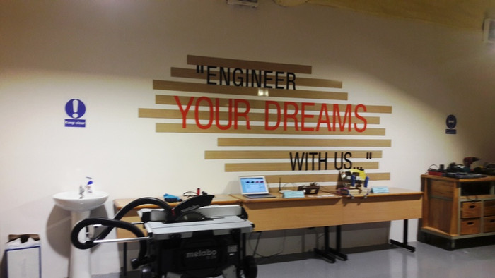 Không gian sáng chế là nơi gúp sinh viên cùng nhau đổi mới, dưới sự hướng dẫn của giảng viên từ Đại học và các chuyên gia từ Kỹ nghệ. Không gian sáng chế là nơi gúp sinh viên cùng nhau đổi mới, dưới sự hướng dẫn của giảng viên từ Đại học và các chuyên gia từ Kỹ nghệ.