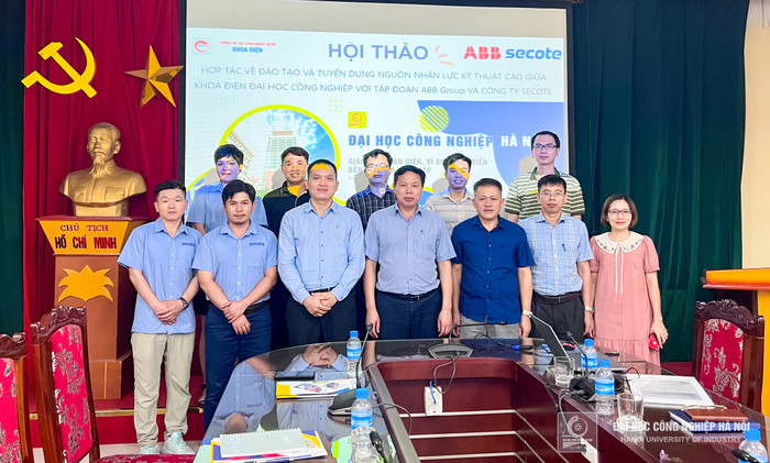 Hội thảo hợp tác đào tạo và tuyển dụng giữa Trường Đại học Công nghiệp Hà Nội, ABB Group và Công ty Secote. ảnh: NTCC. z4490281507214-088412d864d67ec4eda34f965d790408-6229.jpg