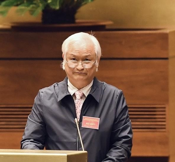 Giáo sư, Tiến sĩ Lê Hồng Lý, Chủ tịch Hội Văn nghệ dân gian Việt Nam (nguồn ảnh: Báo An ninh thủ đô) 1.jpg