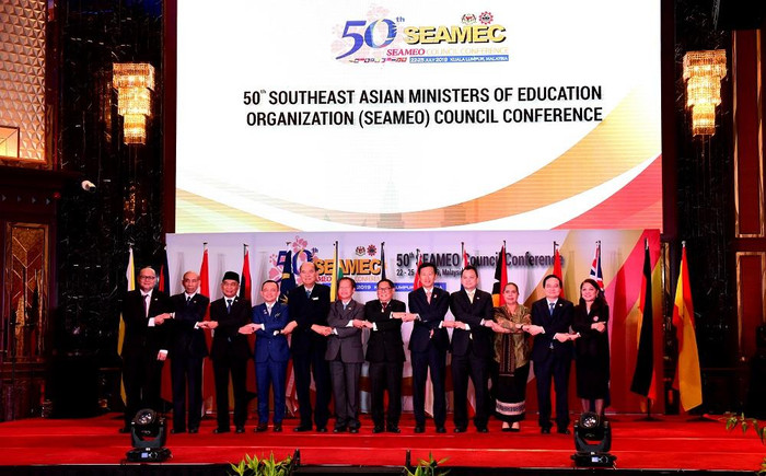 Hội nghị Bộ trưởng giáo dục các nước Đông Nam Á lần thứ 50 (The 50th SEAMEO Council Conference) đang diễn ra tại Kuala Lumpur, Malaysia (Ảnh: Bộ Giáo dục và Đào tạo) Hội nghị Bộ trưởng giáo dục các nước Đông Nam Á lần thứ 50 (The 50th SEAMEO Council Conference) đang diễn ra tại Kuala Lumpur, Malaysia (Ảnh: Bộ Giáo dục và Đào tạo)