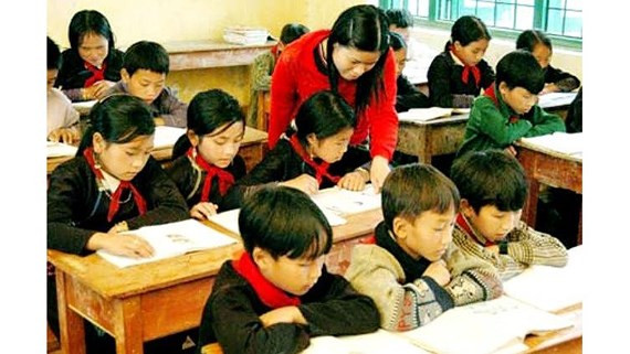 Chia sẻ cùng thầy cô" năm 2019 tuyên dương những giáo viên tiêu biểu ở vùng sâu, vùng xa dạy chữ cho học sinh dân tộc (Ảnh minh họa: Báo Sài Gòn giải phóng) Chia sẻ cùng thầy cô" năm 2019 tuyên dương những giáo viên tiêu biểu ở vùng sâu, vùng xa dạy chữ cho học sinh dân tộc (Ảnh minh họa: Báo Sài Gòn giải phóng)