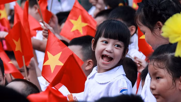 Theo quyết định về kế hoạch thời gian năm học 2019 - 2020 của Ủy ban nhân dân thành phố Hà Nội, thời gian tựu trường sớm nhất là 1/8 và muộn nhất là 23/8. (Ảnh minh họa: Nguồn Vietnamnet) Theo quyết định về kế hoạch thời gian năm học 2019 - 2020 của Ủy ban nhân dân thành phố Hà Nội, thời gian tựu trường sớm nhất là 1/8 và muộn nhất là 23/8. (Ảnh minh họa: Nguồn Vietnamnet)