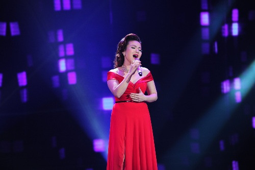 Hải Yến giữ được phong độ và thần thái của một ca sĩ chuyên nghiệp dù kết quả có ra sao đi chăng nữa. Hải Yến giữ được phong độ và thần thái của một ca sĩ chuyên nghiệp dù kết quả có ra sao đi chăng nữa.