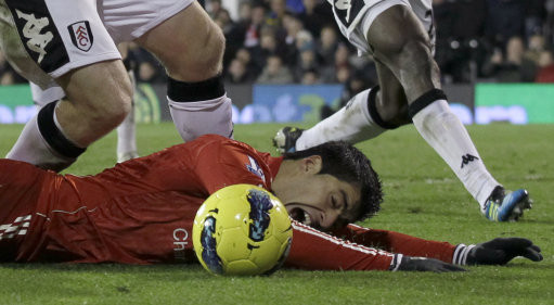 Luis Suarez (Liverpool) đã quá nổi tiếng với những rắc rối trên sân cỏ nên không ngạc nhiên khi anh lọt vào danh sách này.