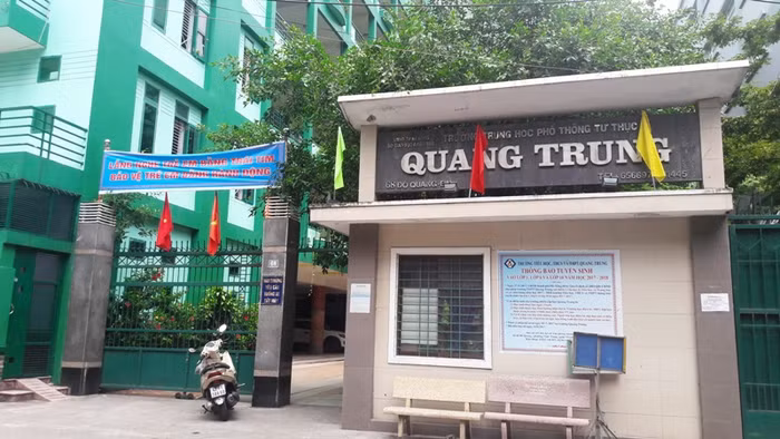 Phụ huynh "tố" nhà trường ép học sinh 12 học phụ đạo mới phát phiếu thi tốt nghiệp. Ảnh: AN Phụ huynh "tố" nhà trường ép học sinh 12 học phụ đạo mới phát phiếu thi tốt nghiệp. Ảnh: AN