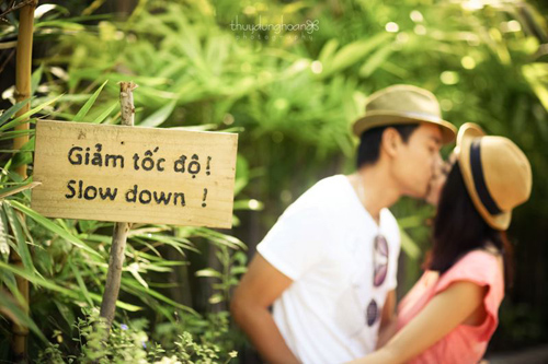 Những hình ảnh rất tình cảm của siêu mẫu Kiều Ngân cùng chàng diễn viên điển trai Ngọc Thuận vừa được một người chụp post lên mạng đã minh chứng cho mối quan hệ yêu đương mà từ lâu cả hai người trong cuộc đang cố tình muốn giấu. Những hình ảnh rất tình cảm của siêu mẫu Kiều Ngân cùng chàng diễn viên điển trai Ngọc Thuận vừa được một người chụp post lên mạng đã minh chứng cho mối quan hệ yêu đương mà từ lâu cả hai người trong cuộc đang cố tình muốn giấu.