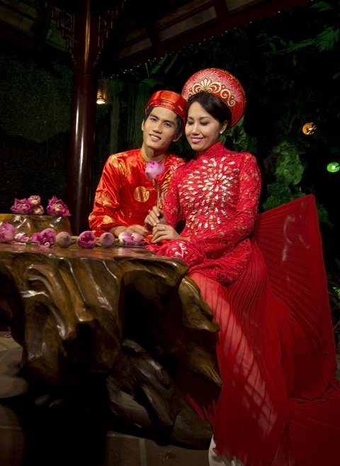 Tiến Thịnh chụp ảnh cùng Mỹ Xuân Tiến Thịnh chụp ảnh cùng Mỹ Xuân