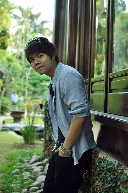 Ca sĩ Đinh Mạnh Ninh Ca sĩ Đinh Mạnh Ninh