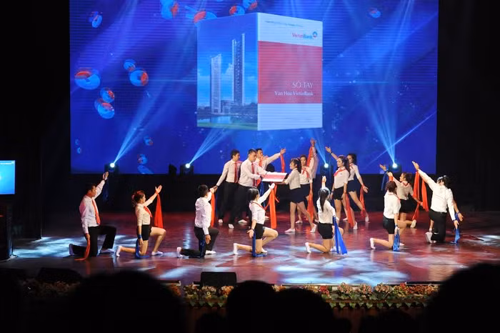 VietinBank quan tâm chăm lo cho người lao động.