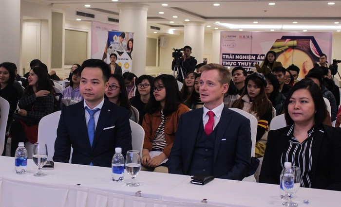 Sự kiện độc đáo nhận được sự quan tâm lớn từ các bạn học sinh, sinh viên và các bậc phụ huynh