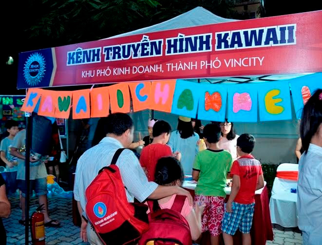 Các “Phóng viên nhí” của VinCity đều thành thạo hai thứ tiếng Anh-Việt.