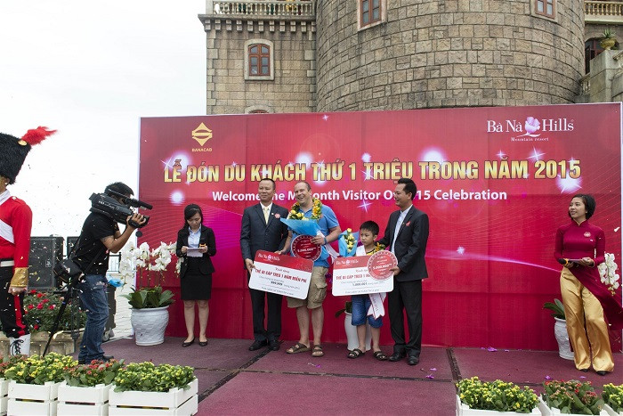 Khu du lịch Bà Nà Hills đón du khách thứ 1 triệu ảnh 3