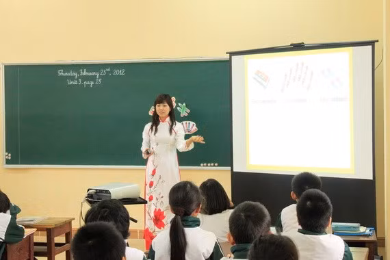 Ngậm ngùi giáo viên nhận giấy khen nơi..."xó bếp!" ảnh 2