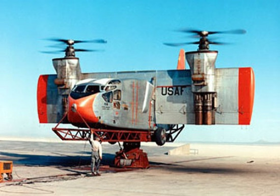 Không những xấu, chiếc máy bay này còn định đương đầu với gió chăng?