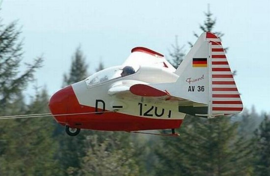 Danh hiệu máy bay nhỏ nhất quả đất.