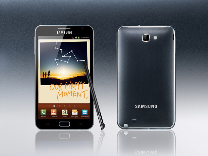 1. Samsung Galaxy Note Samsung Galaxy Note thực sự xứng đáng với tên gọi phablet. Sản phẩm của Samsung sở hữu màn hình cảm ứng HD Super AMOLED WXGA có kích thước lên tới 5,3 inch cho độ phân giải 1280 x 800 pixel. Galaxy Note được trang bị một vi xử lý lõi kép 1.4 GHz, camera sau 8 MP cùng camera trước 2 MP, Wi-Fi cùng bút cảm ứng “S pen” độc đáo và nhiều công nghệ tiên tiến khác. Samsung Galaxy Note là một trong những chiếc điện thoại chạy Android có doanh số tốt nhất hiện nay. 1. Samsung Galaxy Note Samsung Galaxy Note thực sự xứng đáng với tên gọi phablet. Sản phẩm của Samsung sở hữu màn hình cảm ứng HD Super AMOLED WXGA có kích thước lên tới 5,3 inch cho độ phân giải 1280 x 800 pixel. Galaxy Note được trang bị một vi xử lý lõi kép 1.4 GHz, camera sau 8 MP cùng camera trước 2 MP, Wi-Fi cùng bút cảm ứng “S pen” độc đáo và nhiều công nghệ tiên tiến khác. Samsung Galaxy Note là một trong những chiếc điện thoại chạy Android có doanh số tốt nhất hiện nay.