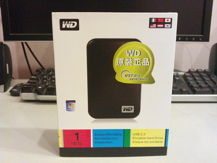 Hộp của sản phẩm có ghi rõ thông số của thiết bị và được ghi bằng nhiều thứ tiếng. Hộp của sản phẩm có ghi rõ thông số của thiết bị và được ghi bằng nhiều thứ tiếng.