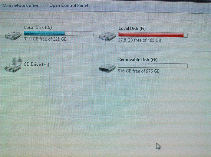 Máy tính nhanh chóng nhận diện được thiết bị. Thông số máy tính nhận được là thiết bị có dung lượng 1Tb Máy tính nhanh chóng nhận diện được thiết bị. Thông số máy tính nhận được là thiết bị có dung lượng 1Tb