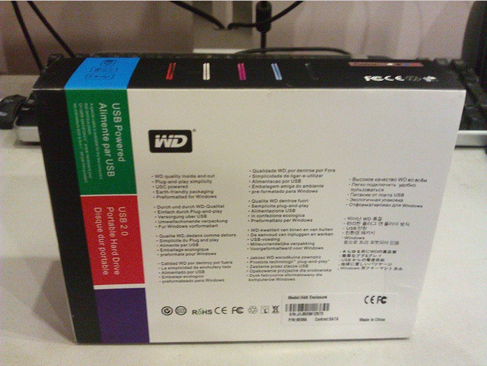 Mặt sau là thông số và những tiêu chuẩn của sản phẩm. Mặt sau là thông số và những tiêu chuẩn của sản phẩm.