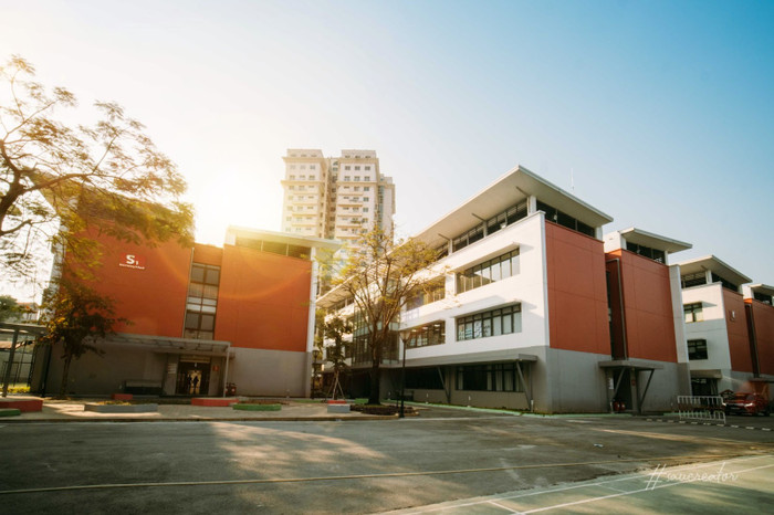 Hanoi Academy là một trong những trường đào tạo chương trình Song ngữ Quốc tế đầu tiên tại Hà Nội Hanoi Academy là một trong những trường đào tạo chương trình Song ngữ Quốc tế đầu tiên tại Hà Nội