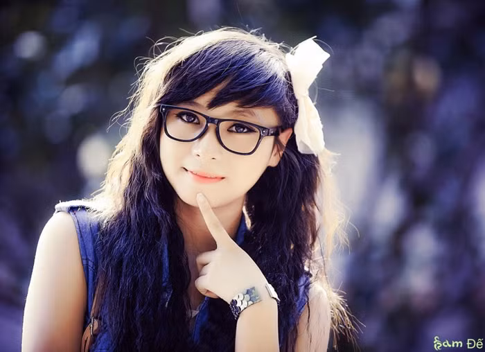 Trịnh Thị Hương (Hương Zinnie) sinh năm 1994, sinh viên Khoa Quản Lý đất đai - Trường Đại học Tài nguyên và Môi trường Hà Nội. <<HOTGIRL THANH THỦY ƯỚC MƠ LÀM CÔ GIÁO <<NÉT HỒN NHIÊN TINH NGHỊCH CỦA NỮ DIỄN VIÊN NHÍ HÀ ANH <<Á KHÔI CĐ TÀI CHÍNH - HẢI QUAN ĐẸP LÃNG MẠN TRONG SẮC TÍM <<HOT GIRL CẨM TÚ ĐẸP LÃNG MẠN TRONG SẮC MÀU HOA CỎ <<MIDU ĐẸP TINH KHÔI GIỮA PHỐ SÀI GÒN