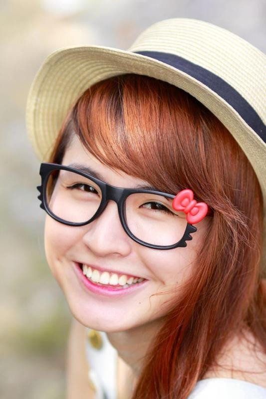 Hiện Cẩm Vân đang là một gương mặt triển vọng được mời tham gia chụp mẫu cho các shop thời trang nổi tiếng. Ước mơ của Vân là mong muốn trở thành một người mẫu ảnh chuyên nghiệp. AI ĐẸP HƠN HOTGIRL KIM PHƯỢNG? NHỮNG NỮ SINH DIỆN DÁO DÀI ĐẸP HƠN CẢ HOA HẬU MAI PHƯƠNG THÚY(P29) HOTGIRL HỌC V IỆN BÁO CHÍ ĐẸP RẠNG NGỜI TRONG SẮC THU NỮ SINH ĐH PHƯƠNG ĐÔNG THƯỚT THA ÁO DÀI NGẨN NGƠ TRƯỚC STYLE DỄ THƯƠNG CỦA HƯƠNG ZINNIE KINH DỊ LỄ HỘI HÓA TRANG CỦA SINH VIÊN