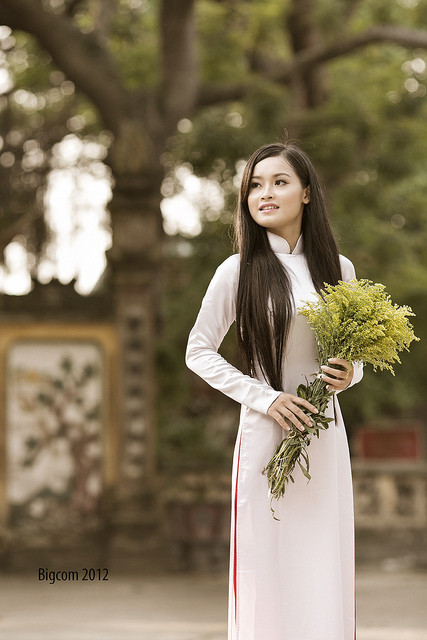 Thùy Dương từng đại diện cho trường tham gia các buổi giao lưu văn nghệ như hát, múa, đặc biệt là những bài hát quan họ, cô cũng từng tham gia các cuộc thi hát cấp trường, cấp tỉnh và hoạt động văn nghệ khá sôi nổi tại tỉnh Bắc Ninh. <<NỮ SINH KINH BẮC DỊU DÀNG KHOE SẮC TRONG TÀ ÁO DÀI <<HOT GIRL CẨM TÚ ĐẸP LÃNG MẠN TRONG SẮC MÀU HOA CỎ <<NGỠ NGÀNG HOT GIRL CÓ VẺ ĐẸP GIỐNG CA SỸ BẢO THY <<NỮ SINH CĐ DU LỊCH ĐẸP DỊU DÀNG TRONG NẮNG THU