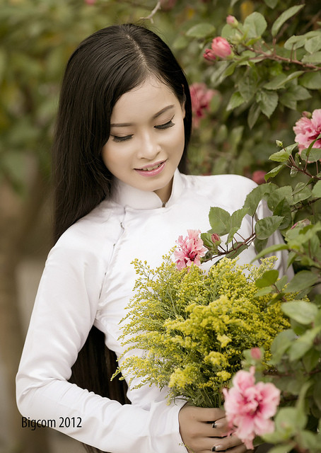 Thùy Dương hiện đang tham gia cuộc thi Miss Thăng Long 2012 và đang lọt vào Top 60, cô chia sẻ " Mục đích khi tham gia cuộc thi là để em được giao lưu, học hỏi với các bạn, qua đó cũng muốn thể hiện khả năng của mình và để rèn luyện sự tự tin cho bản thân...". <<NỮ SINH KINH BẮC DỊU DÀNG KHOE SẮC TRONG TÀ ÁO DÀI <<HOT GIRL CẨM TÚ ĐẸP LÃNG MẠN TRONG SẮC MÀU HOA CỎ <<NGỠ NGÀNG HOT GIRL CÓ VẺ ĐẸP GIỐNG CA SỸ BẢO THY <<NỮ SINH CĐ DU LỊCH ĐẸP DỊU DÀNG TRONG NẮNG THU