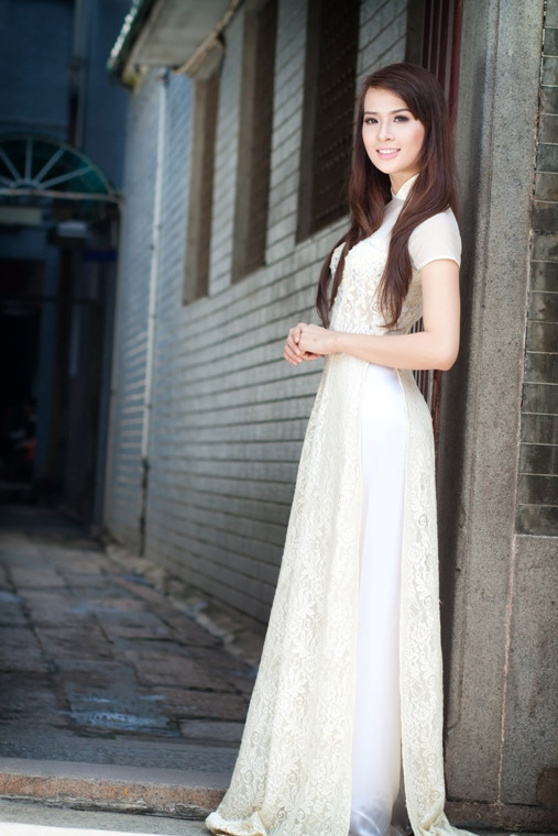 Suy nghĩ là động lực của hành động vì thế câu nói tâm đắc của Ánh Tuyết là "If you think you can, you can....". Và chính câu nói đó đã cho Ánh Tuyết có thêm ý chí và nghị lực trong học tập lẫn trong cuộc sống. <<Á KHÔI CĐ TÀI CHÍNH - HẢI QUAN ĐẸP LÃNG MẠN TRONG SẮC TÍM <<Á KHÔI SARAH TUYẾT VAI TRẦN GỢI CẢM <<NỤ CƯỜI THIÊN THẦN CỦA THIẾU NỮ CẨM VÂN <<HOTGIRL HỌC VIỆN BÁO CHÍ ĐẸP RẠNG NGỜI TRONG SẮC THU >>MIDU KHOE VẺ ĐẸP GỢI CẢM GIỮA SÀI GÒN HOA LỆ >>NHỮNG NỮ SINH DIỆN ÁO DÀI ĐẸP HƠN HOA HẬU MAI PHƯƠNG THÚY (P33) Suy nghĩ là động lực của hành động vì thế câu nói tâm đắc của Ánh Tuyết là "If you think you can, you can....". Và chính câu nói đó đã cho Ánh Tuyết có thêm ý chí và nghị lực trong học tập lẫn trong cuộc sống. <<Á KHÔI CĐ TÀI CHÍNH - HẢI QUAN ĐẸP LÃNG MẠN TRONG SẮC TÍM <<Á KHÔI SARAH TUYẾT VAI TRẦN GỢI CẢM <<NỤ CƯỜI THIÊN THẦN CỦA THIẾU NỮ CẨM VÂN <<HOTGIRL HỌC VIỆN BÁO CHÍ ĐẸP RẠNG NGỜI TRONG SẮC THU >>MIDU KHOE VẺ ĐẸP GỢI CẢM GIỮA SÀI GÒN HOA LỆ >>NHỮNG NỮ SINH DIỆN ÁO DÀI ĐẸP HƠN HOA HẬU MAI PHƯƠNG THÚY (P33)