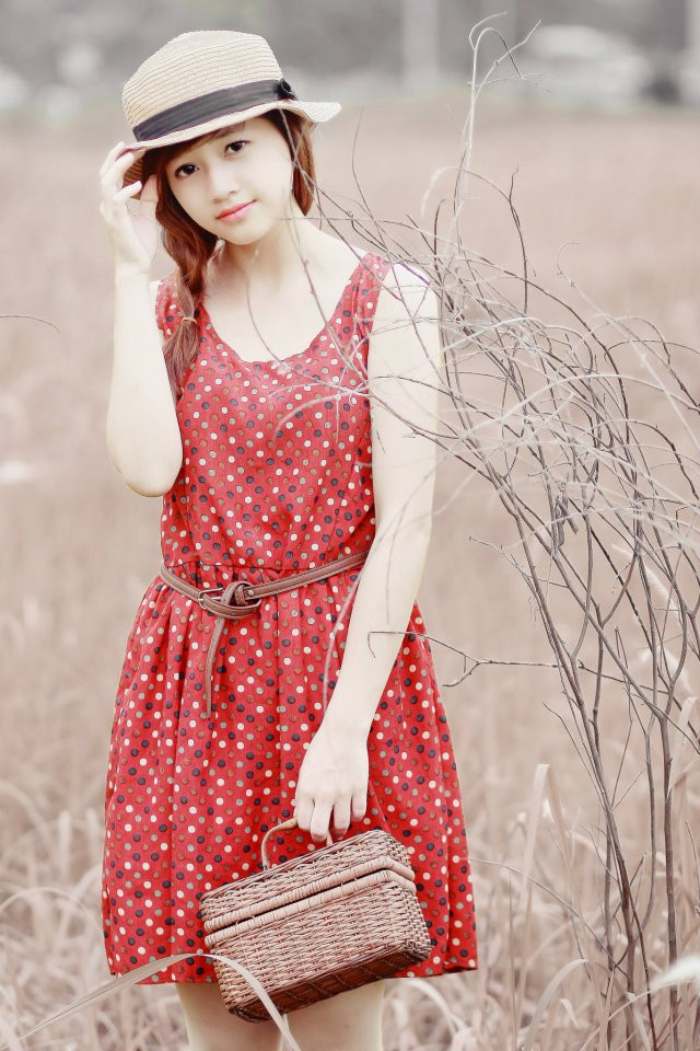 Ngọc Hiền thích nghe nhạc, chụp ảnh, trò chuyện cùng bạn bè, đi chơi shopping và rất yêu động vật, đặc biệt là mèo và cún. <<HOT GIRL CẨM TÚ ĐẸP LÃNG MẠN TRONG SẮC MÀU HOA CỎ <<NGỠ NGÀNG HOT GIRL CÓ VẺ ĐẸP GIỐNG CA SỸ BẢO THY <<NỮ SINH CĐ DU LỊCH ĐẸP DỊU DÀNG TRONG NẮNG THU <<VẺ ĐẸP KIÊU SA CỦA HOT GIRL CĐ TRUYỀN HÌNH HÀ NỘI Ngọc Hiền thích nghe nhạc, chụp ảnh, trò chuyện cùng bạn bè, đi chơi shopping và rất yêu động vật, đặc biệt là mèo và cún. <<HOT GIRL CẨM TÚ ĐẸP LÃNG MẠN TRONG SẮC MÀU HOA CỎ <<NGỠ NGÀNG HOT GIRL CÓ VẺ ĐẸP GIỐNG CA SỸ BẢO THY <<NỮ SINH CĐ DU LỊCH ĐẸP DỊU DÀNG TRONG NẮNG THU <<VẺ ĐẸP KIÊU SA CỦA HOT GIRL CĐ TRUYỀN HÌNH HÀ NỘI