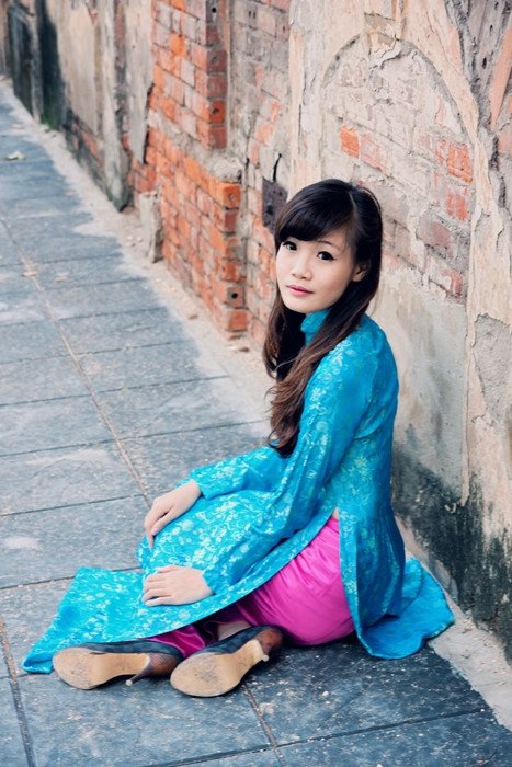 Trong bộ ảnh mới, Ngọc Hà xinh đẹp dịu dàng trong tà áo dài truyền thống. <<HOTGIRL HỌC V IỆN BÁO CHÍ ĐẸP RẠNG NGỜI TRONG SẮC THU <<NỮ SINH ĐH PHƯƠNG ĐÔNG THƯỚT THA ÁO DÀI <<NGẨN NGƠ TRƯỚC STYLE DỄ THƯƠNG CỦA HƯƠNG ZINNIE <<HOTGIRL THANH THỦY ƯỚC MƠ LÀM CÔ GIÁO <<NÉT HỒN NHIÊN TINH NGHỊCH CỦA NỮ DIỄN VIÊN NHÍ HÀ ANH Trong bộ ảnh mới, Ngọc Hà xinh đẹp dịu dàng trong tà áo dài truyền thống. <<HOTGIRL HỌC V IỆN BÁO CHÍ ĐẸP RẠNG NGỜI TRONG SẮC THU <<NỮ SINH ĐH PHƯƠNG ĐÔNG THƯỚT THA ÁO DÀI <<NGẨN NGƠ TRƯỚC STYLE DỄ THƯƠNG CỦA HƯƠNG ZINNIE <<HOTGIRL THANH THỦY ƯỚC MƠ LÀM CÔ GIÁO <<NÉT HỒN NHIÊN TINH NGHỊCH CỦA NỮ DIỄN VIÊN NHÍ HÀ ANH