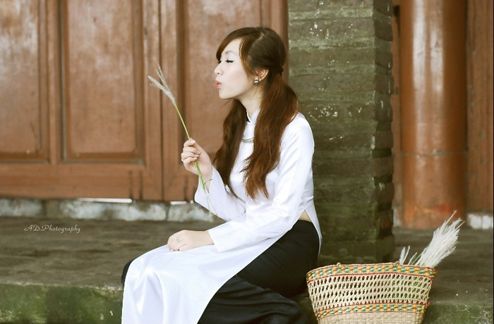 Vân Anh đang cố gắng nỗ lực để hoàn thành tốt việc học và có kết quả như ý, song song đó là theo đuổi ngành model ảnh mà mình luôn yêu thích. <<NHỮNG NỮ SINH DIỆN DÁO DÀI ĐẸP HƠN CẢ HOA HẬU MAI PHƯƠNG THÚY(P29) <<HOTGIRL HỌC V IỆN BÁO CHÍ ĐẸP RẠNG NGỜI TRONG SẮC THU <<NỮ SINH ĐH PHƯƠNG ĐÔNG THƯỚT THA ÁO DÀI <<NGẨN NGƠ TRƯỚC STYLE DỄ THƯƠNG CỦA HƯƠNG ZINNIE