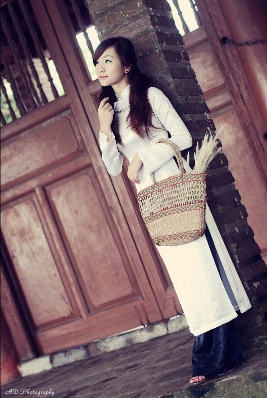 Dương Vân Anh ( Dương Vân Vân) sinh năm 1992, hiện là sinh viên Trường CĐ Du lịch Hà Nội. <<NHỮNG NỮ SINH DIỆN DÁO DÀI ĐẸP HƠN CẢ HOA HẬU MAI PHƯƠNG THÚY(P29) <<HOTGIRL HỌC V IỆN BÁO CHÍ ĐẸP RẠNG NGỜI TRONG SẮC THU <<NỮ SINH ĐH PHƯƠNG ĐÔNG THƯỚT THA ÁO DÀI <<NGẨN NGƠ TRƯỚC STYLE DỄ THƯƠNG CỦA HƯƠNG ZINNIE